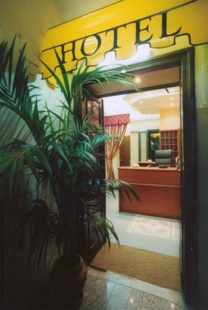 Caput Mundi Hotel Roma Exterior foto